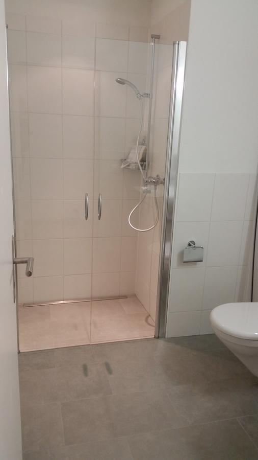 Hotel-T8 Unterentfelden Kültér fotó